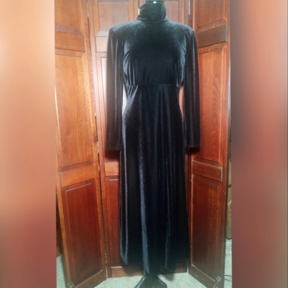 KC Spencer NY velvet maxi dress turtleneck long sleeves 10